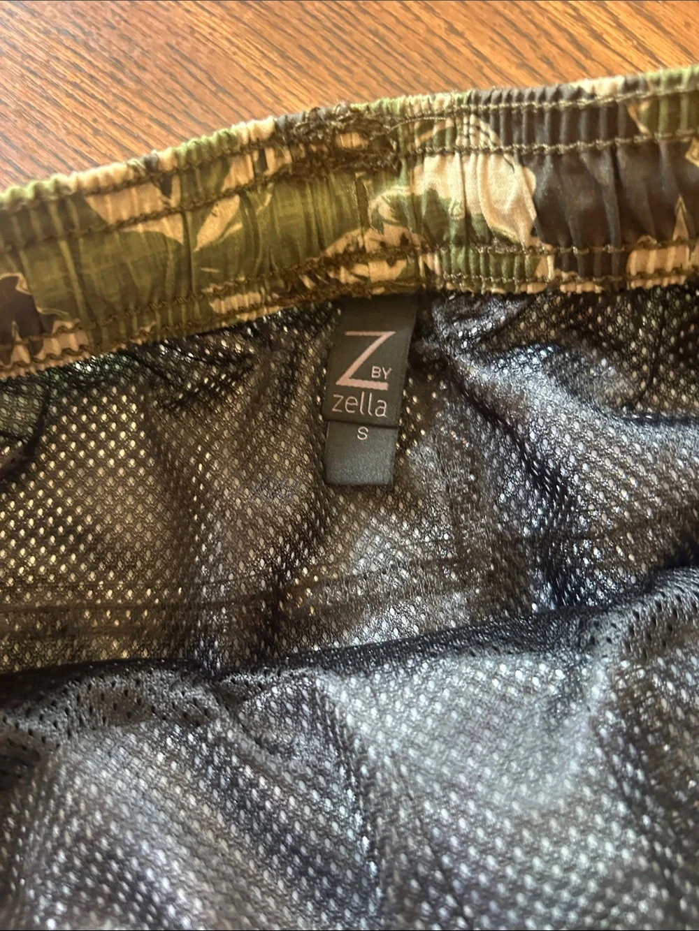 Zella New olive tarmac Pali floral lined swim shorts pockets Small activewear - Picture 4 of 12